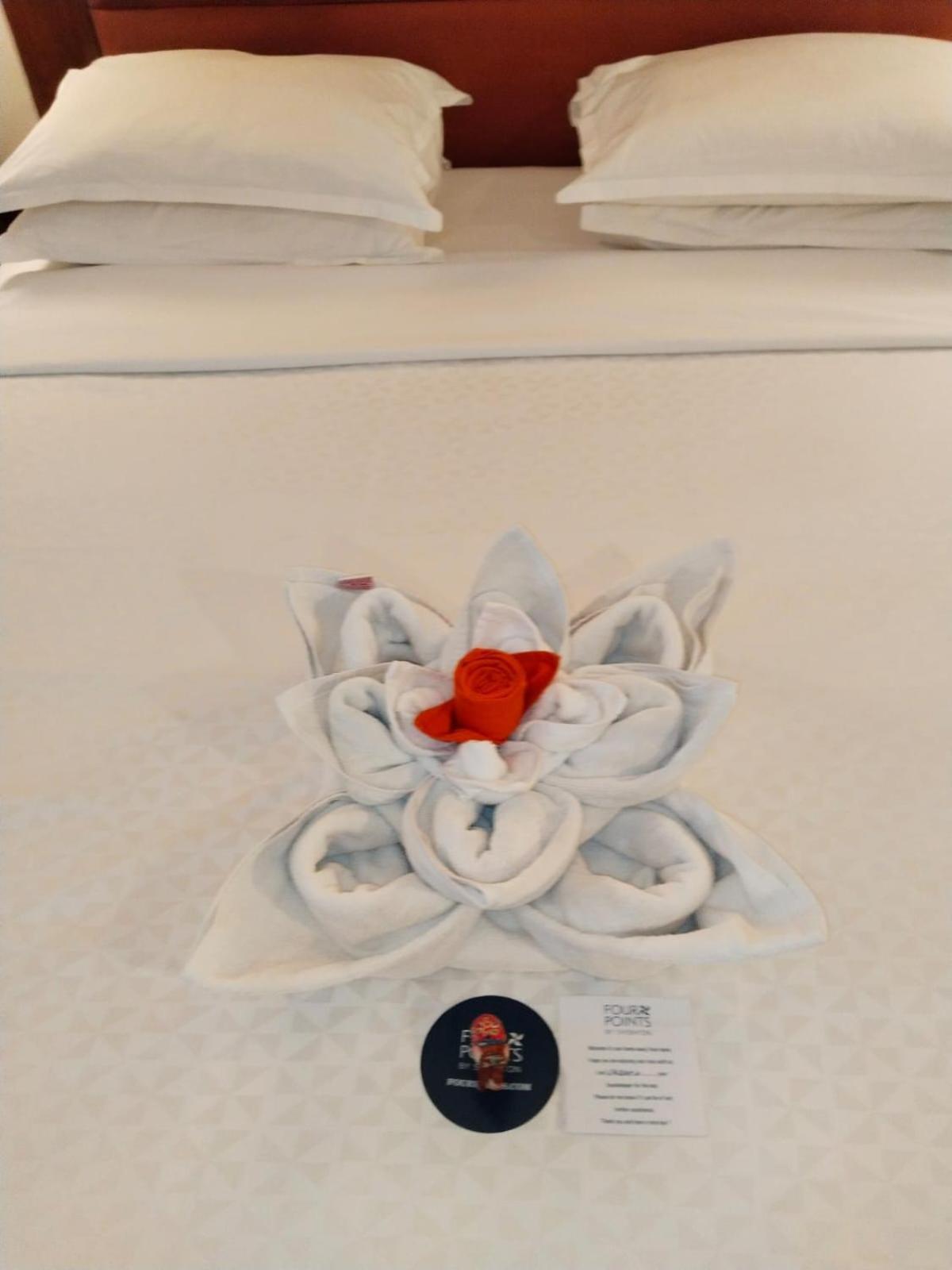 Four Points By Sheraton Αχμπανταμπάντ Εξωτερικό φωτογραφία