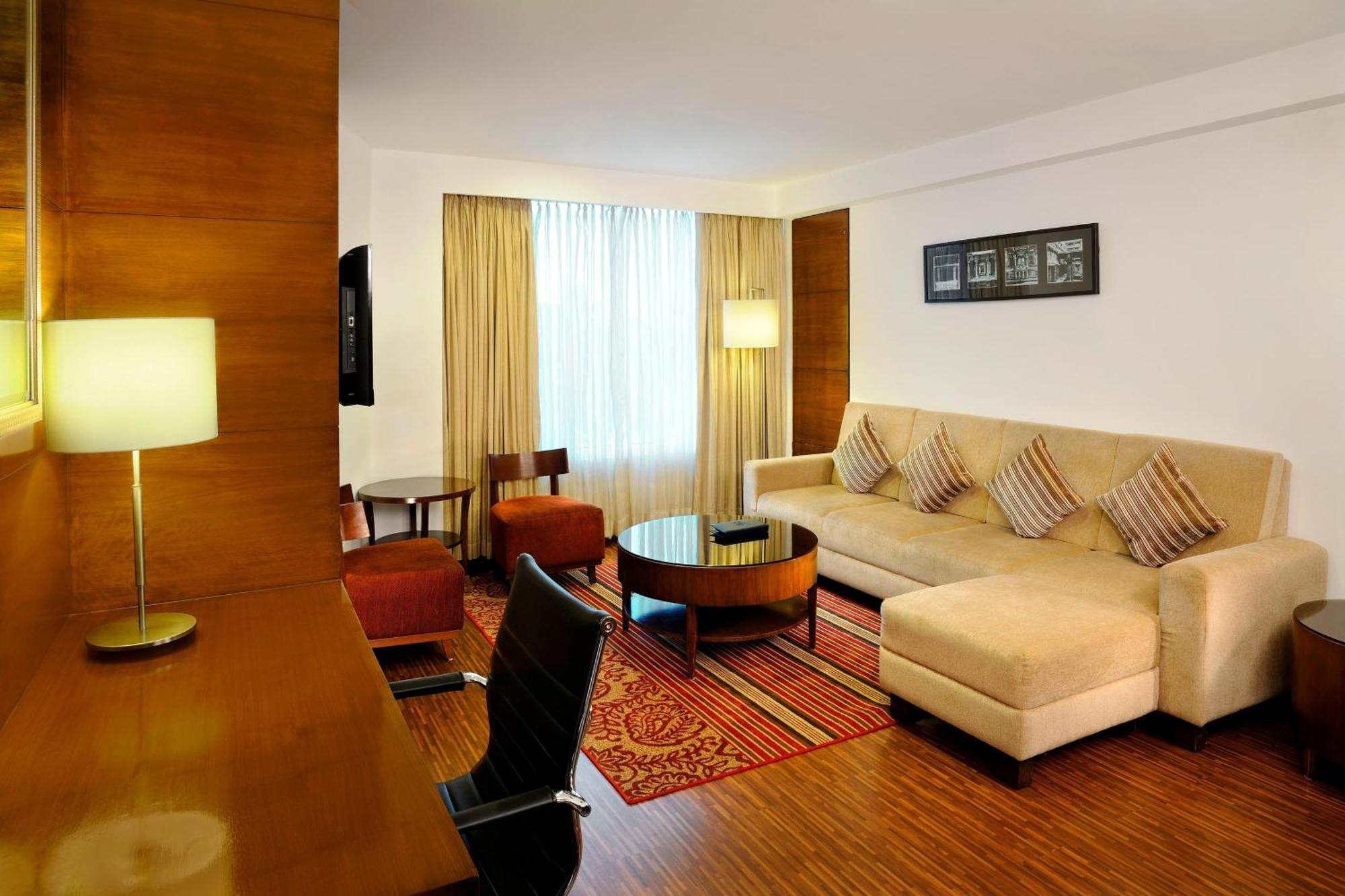 Four Points By Sheraton Αχμπανταμπάντ Εξωτερικό φωτογραφία